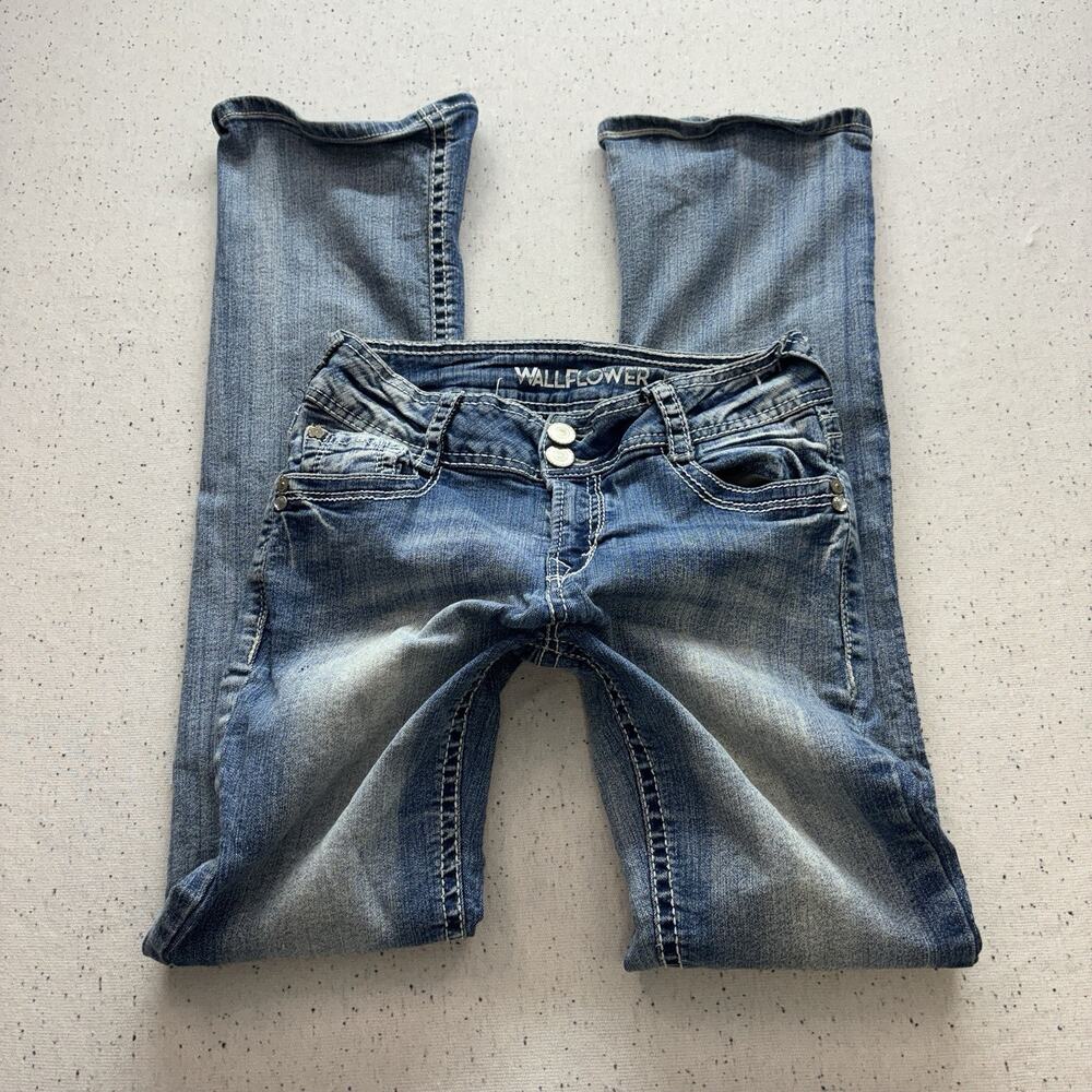 WallFlower Luscious Curvy Bootcut Jeans Size 5 Medium Wash Double Button Stretch